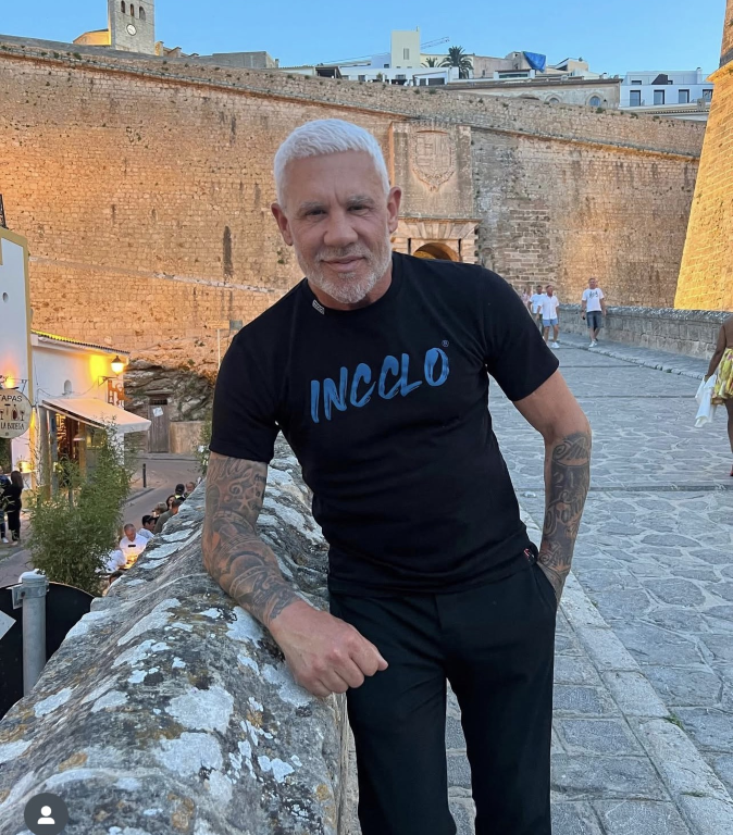 WAYNE LINEKER EXCLUSIVE INTERVIEW: WHY NO MAN SHOULD STRUGGLE ALONE